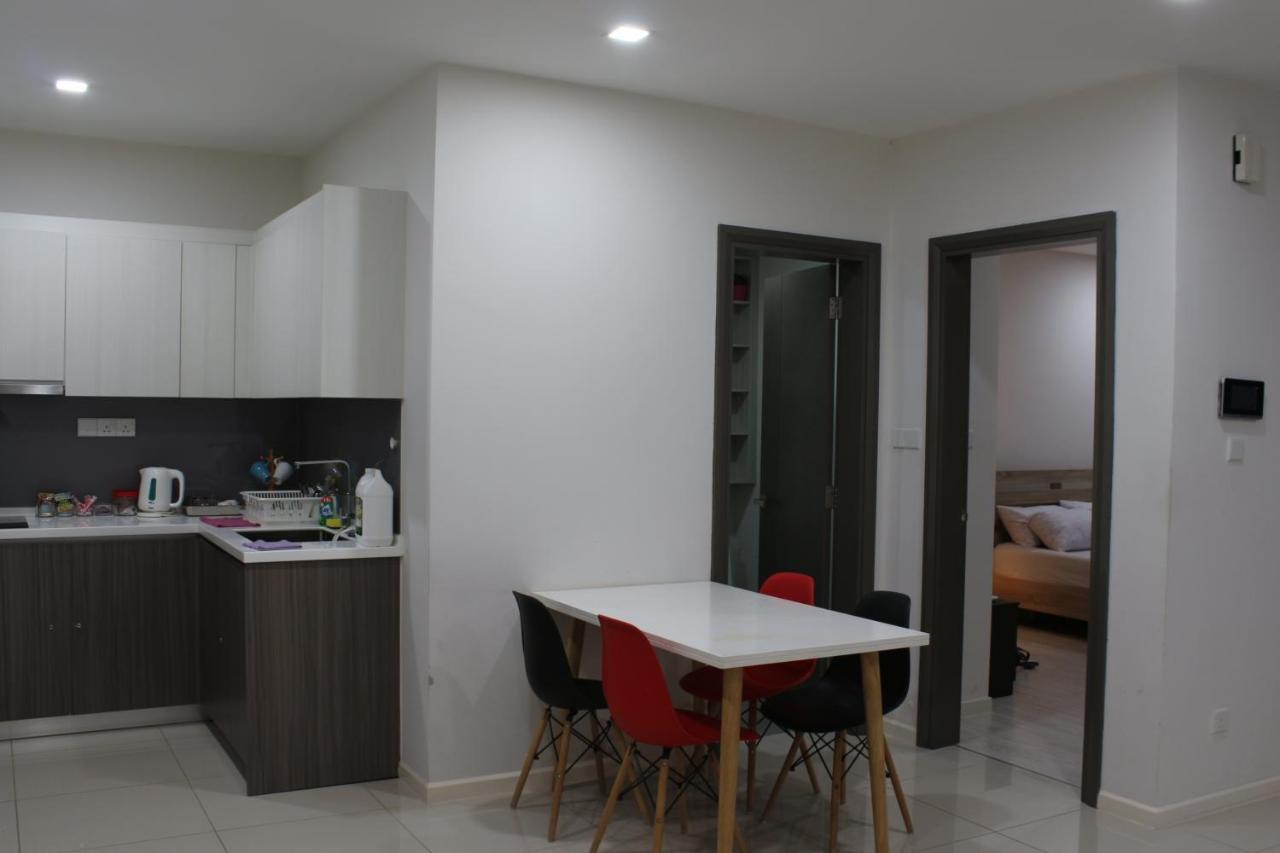 Suasana Suites D'Homestay Jb Town Джохор-Бару Экстерьер фото