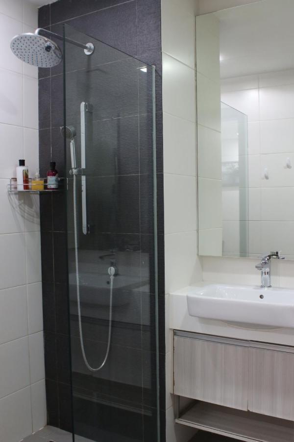 Suasana Suites D'Homestay Jb Town Джохор-Бару Экстерьер фото